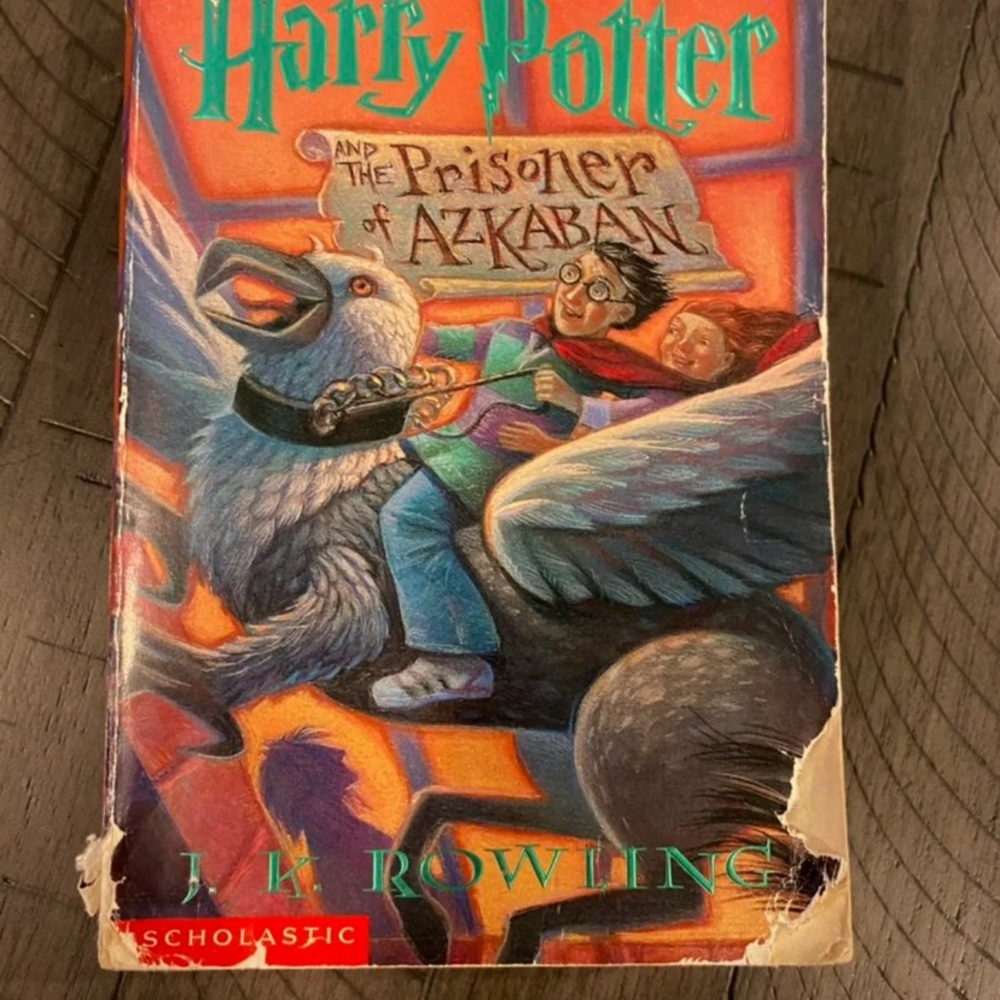 Harry Potter Book - Picture 2 of 9